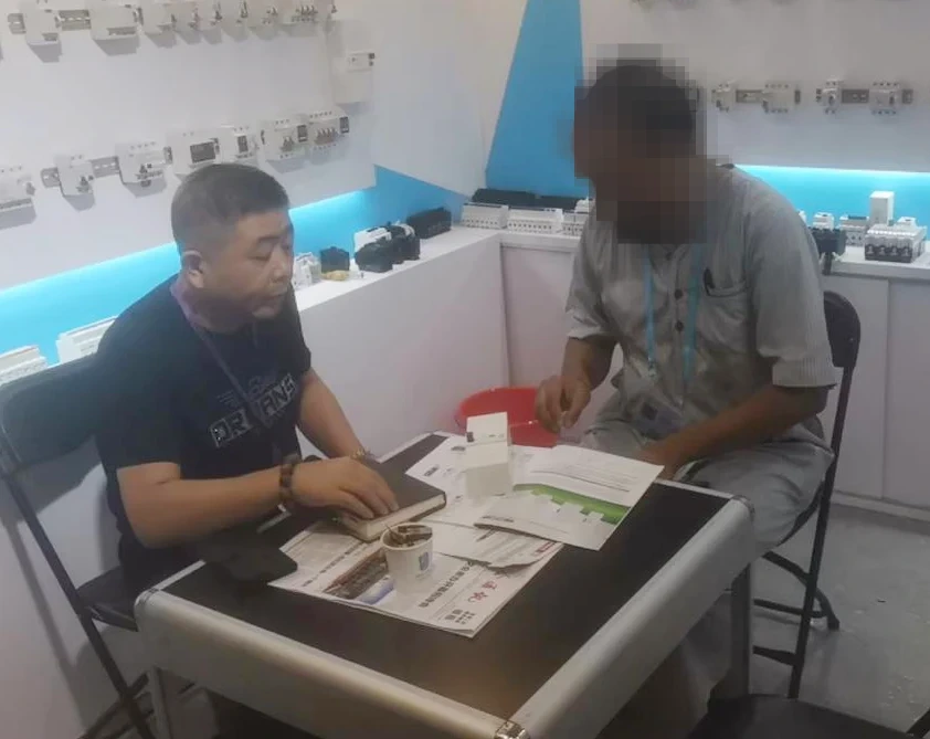 Re: 136 'Canton Princard na faia manuia